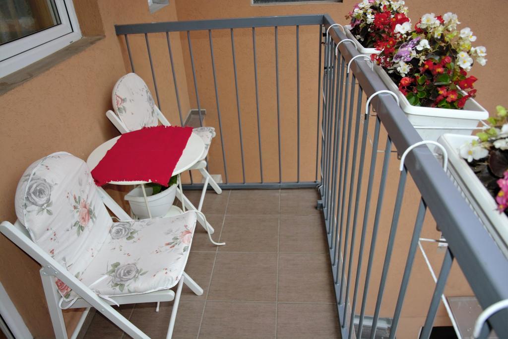 Trident Apartments Nis Bagian luar foto