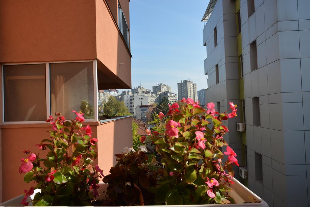 Trident Apartments Nis Bagian luar foto