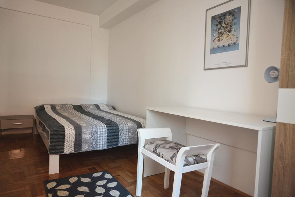 Trident Apartments Nis Bagian luar foto